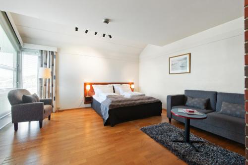 1 queen bed