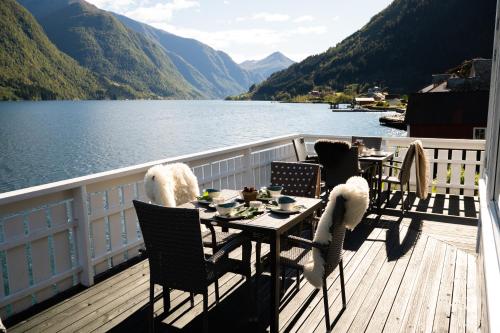 Fjærland Fjordstove Hotell