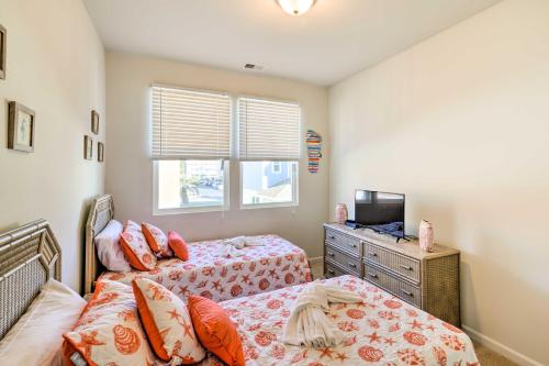 Myrtle Beach House - Mins to Beach and Golf Courses! - image 2