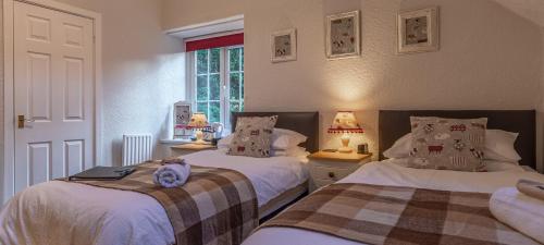Glyntwrog House - image 11
