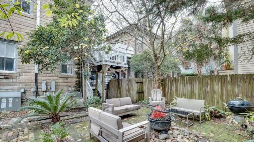 Comfortable Escape in Historic Downtown Savannah