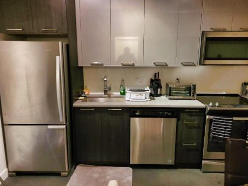 Furnished 1 bedroom in East Village By Signature Suites LTD