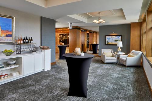 The Hotel Landing - image 3