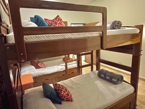 4 bunk beds