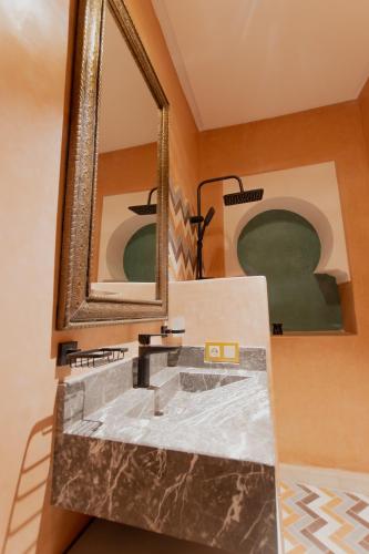 RIAD MARRAKECH  DOORS - Tap to explore photos