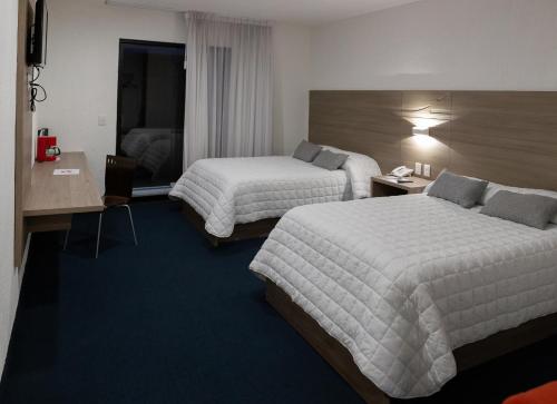 2 double beds