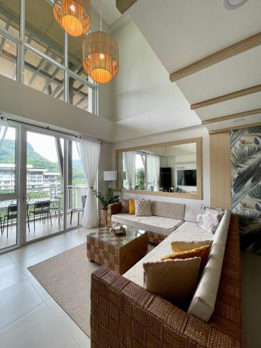 3BD/3BA Penthouse - Tropical Oasis in Pico de Loro 2