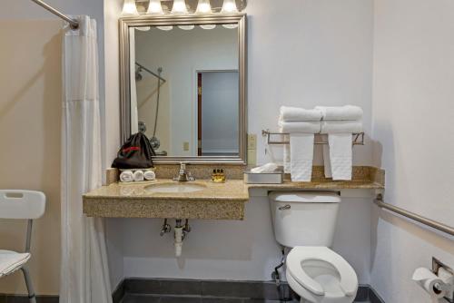 Best Western Plus South Hill Inn - image 6