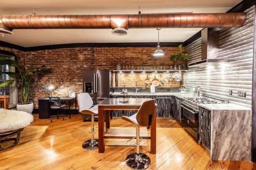 Luxury 2 BR 2 Bath Downtown Paducah Condo in Paducah, USA