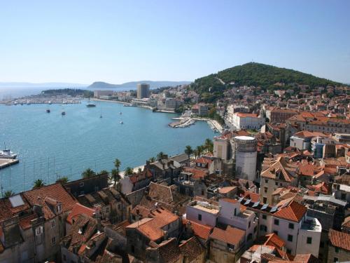 Ana, Split (photo 9)