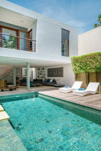 Two-Bedroom Villa with Private Pool image 2