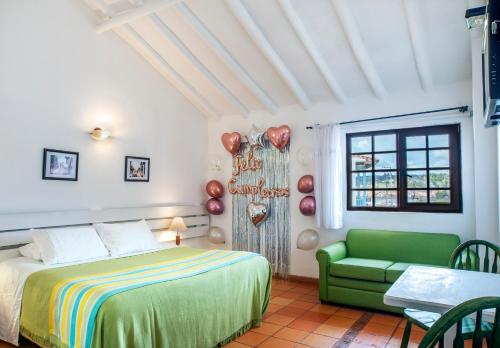 Standard Triple Room image 3