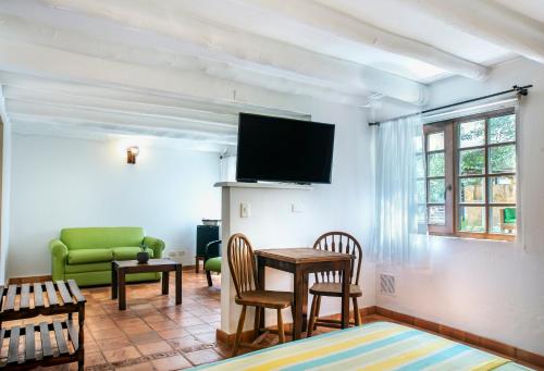 Superior Quadruple Room image 3