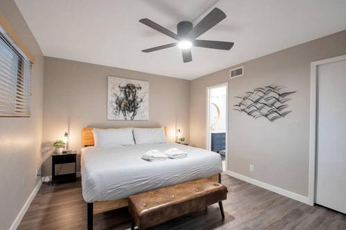 Two-Bedroom Apartment image 9