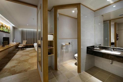 Bathroom, CHECK inn Select Tainan Yongkang in Tainan