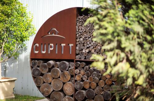 Cupitt's Estate Villas