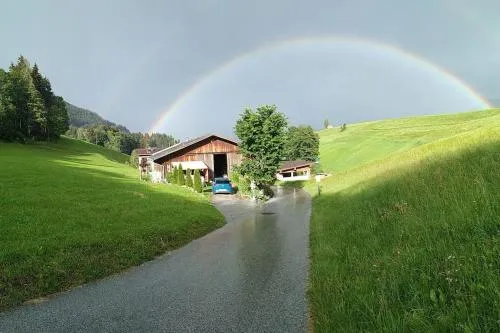 Upcycling Appartement Fischl - Nachhaltig und Kreativ Wohnen für Groß und klein in Jenbach, Österreich