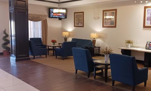 Red Roof Inn & Suites Longview TX - image 3