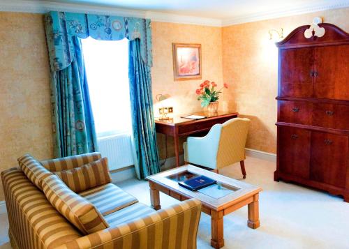 Suite, executive