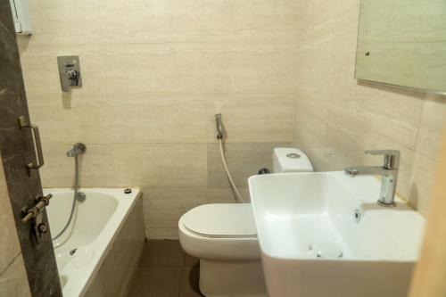 room detail thumbnail 2