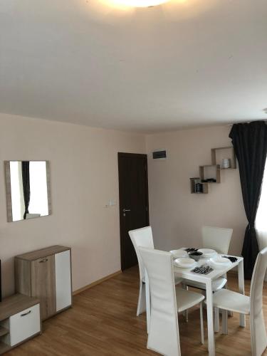Palace De Luxe - Apartments - image 10