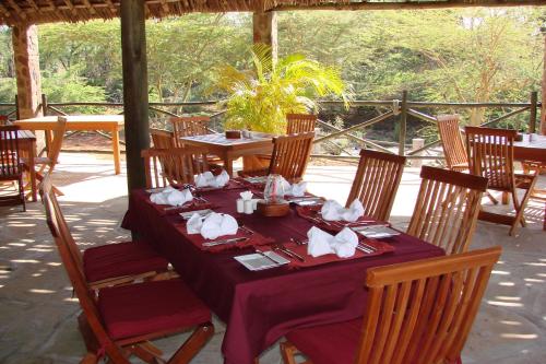Restoranas, Maneaters in Tsavo