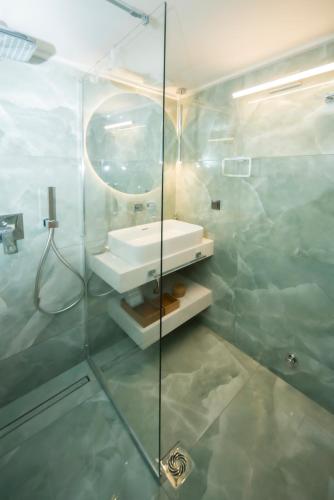 Luxury Premium Suite #4