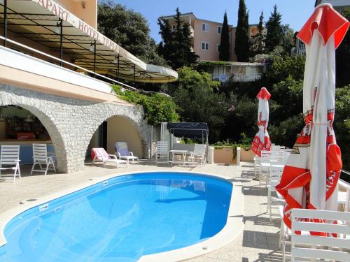  Apartmani Tepli Bok, Ferienwohnung in Primošten