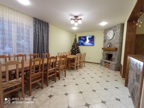 Кам'яний двір (Кам'янии двір) in มิคูลิชิน