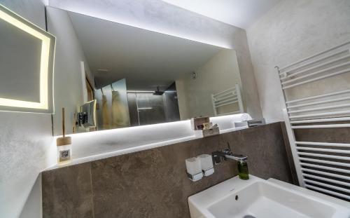 420578516 Hotel Bellerive