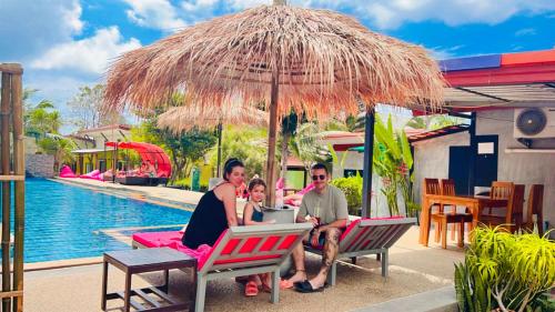Pinky Bungalows Resort (SHA Extra Plus) in Baan Klong Khong