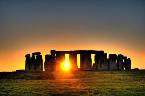 Stonehenge Cottages - image 14