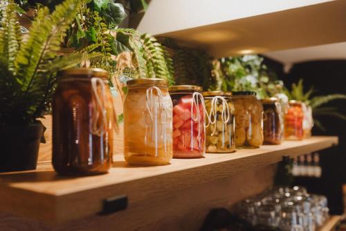 Park Hotel - image 11