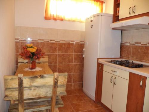 Cool Apartment - image 6