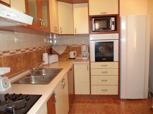 Cool Apartment - image 3