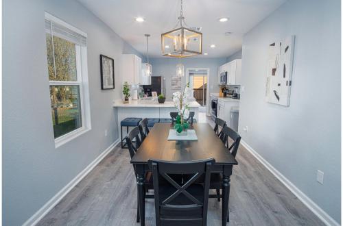 Adorable 4BR 2BA Close to Riverwalk and Downtown in San Antonio, USA