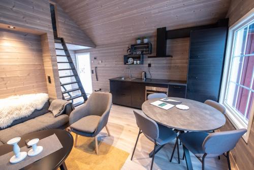 Manndalen Sjøbuer - image 13