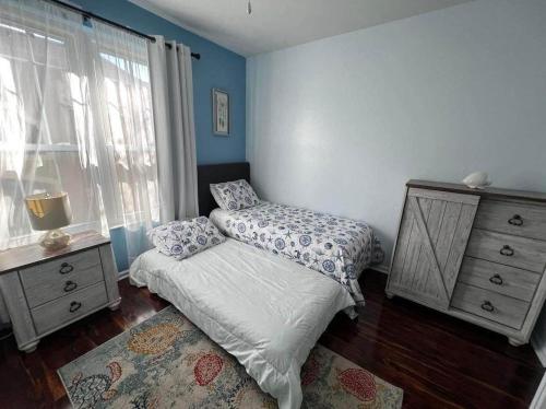 NEW 2bed2bath condo - CLEARWATER BEACH - FREE Wi-Fi and Parking thumb 2