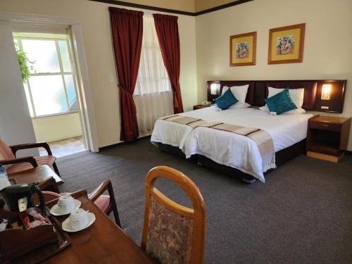Royal Hotel Ladysmith Room Type - Twin Room with Shower