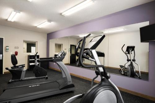 Microtel Inn & Suites by Wyndham - main image
