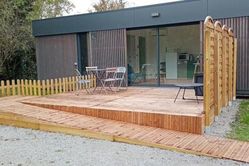 L'endroit : Studio de jardin adapté PMR 40m2 (L'endroit : Studio de jardin adapte PMR 40m2) in Aigrefeuille-d'Aunis