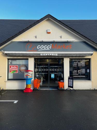 酒店活動, Maison rénovée 800 m plage Omaha beach avec table de ping pong proche Port en Bessin (La brise marine apt rdc maison cour fermee parking et terrasse a 800 m plage Omaha beach avec table ) in 濱海維耶維爾