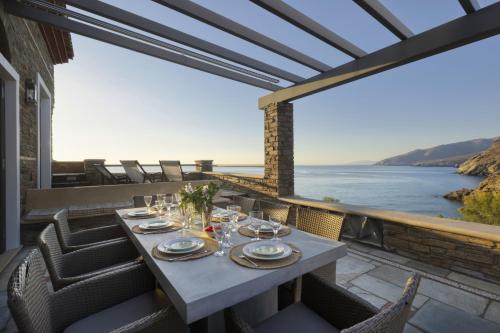 Seaview Beach House by Andros Villas Collection gîte à louer Ahla-Beach