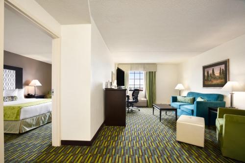 Wyndham Garden Wichita Downtown