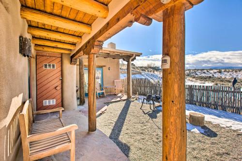 Casita Vacation Rental Near Taos with Patio! in El Prado, USA