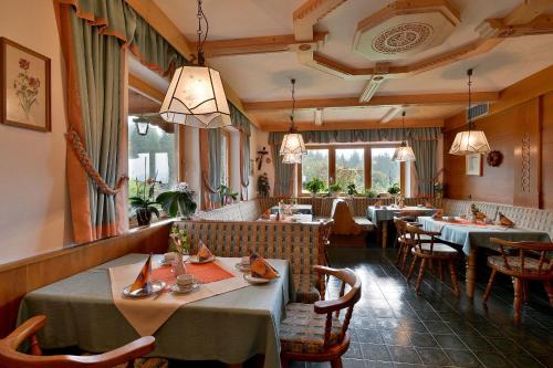 餐廳, 吉琳格爾旅館 (Pension Gieringer) in 科森