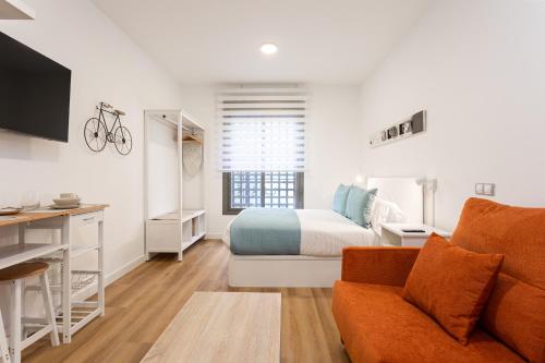 Apartments Holidays2Malaga City Center - image 2