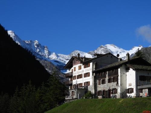  Paradisia, Pension in Cogne