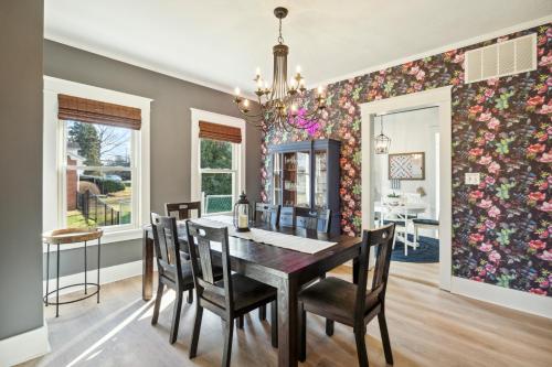 Létesítmények, Cottage on Main in Lansdale (PA)