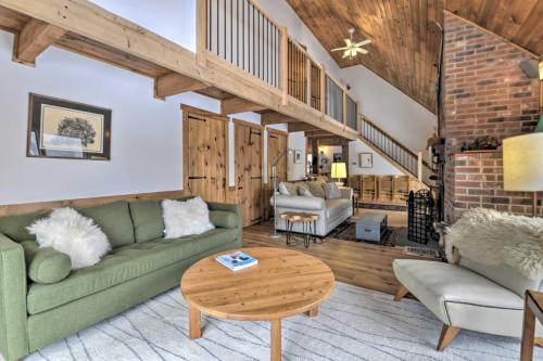 Secluded Upscale Cabin - Near Jay Peak Resort - image 12